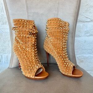 Christian Louboutin Guerilla Camel Brown Gold Suede Open Toe Booties 38 1/2